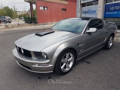 Usata Ford Mustang GT 299 CV (219 kW) 2009 Gray Berlina