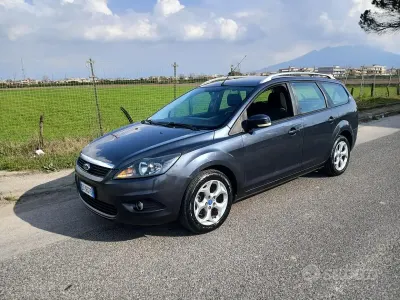Usata Ford Focus 109 CV (80 kW) 2010 Blu Station wagon