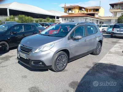 Usata Peugeot 2008 Active 92 CV (67 kW) 2015 Grigio SUV
