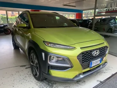 Usata Hyundai Kona Style 120 CV (88 kW) 2018 Acidyellow SUV