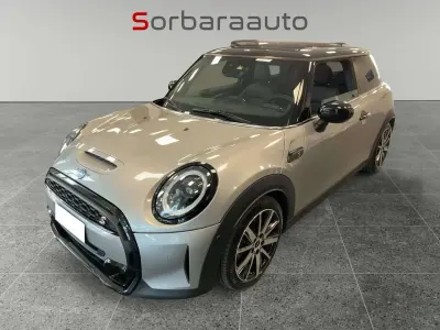 Usata Mini Cooper S Essential 178 CV (130 kW) 2023 Argento Utilitaria
