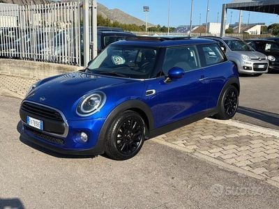 Usata Mini ONE Business 101 CV (74 kW) 2019 Blu Utilitaria