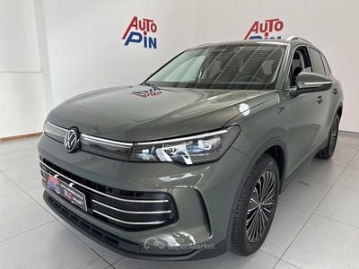 Usata VW Tiguan Elegance 150 CV (110 kW) 2024 Verde SUV