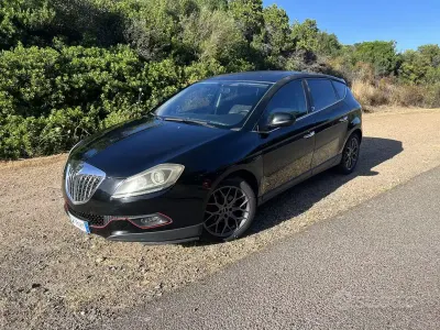 Usata Lancia Delta 150 CV (110 kW) 2009 Nero Utilitaria