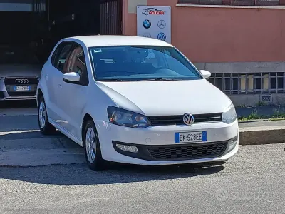 Usata VW Polo Comfortline 75 CV (55 kW) 2011 Bianco Utilitaria