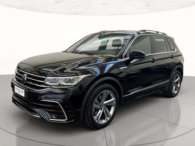Usata VW Tiguan R-line 150 CV (110 kW) 2021 Deep black perlato SUV