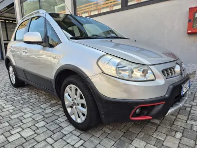 Usata Fiat Sedici 119 CV (87 kW) 2011 Nero SUV