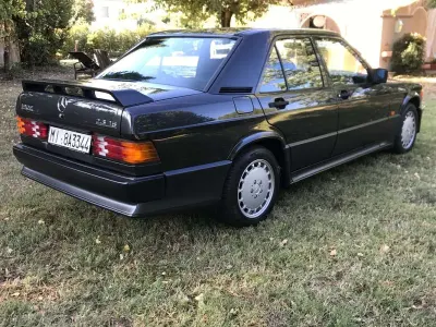 Usata Mercedes 190 185 CV (136 kW) 1986 Nero Berlina