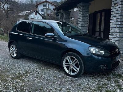 Usata VW Golf VI 2010 Blu Utilitaria