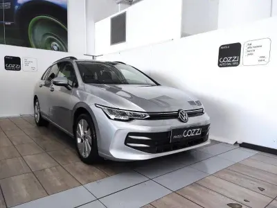 Usata VW Golf VIII Edition 150 CV (110 kW) 2025 Argento Station wagon