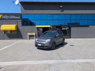 Usata Fiat Panda City Life 69 CV (50 kW) 2021 Grigio maestro metallizzato Utilitaria