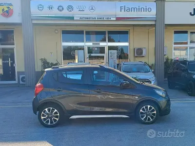 Usata Opel Karl Rocks 73 CV (53 kW) 2018 Nero Utilitaria