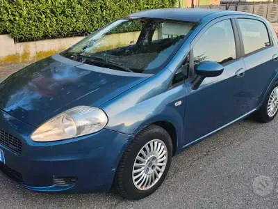 Usata Fiat Grande Punto 75 CV (55 kW) 2007 Blu Utilitaria