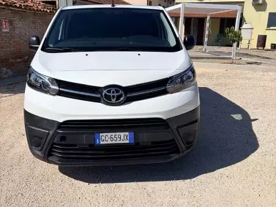 Usata Toyota Proace 120 CV (88 kW) 2020 Bianco Monovolume