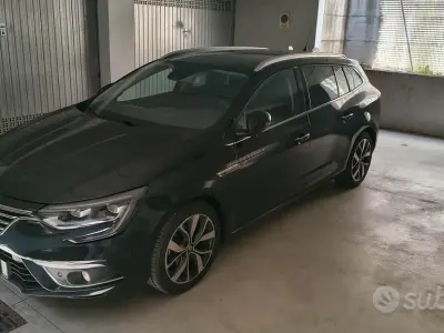 Usata Renault Mégane GrandTour Bose Edition 110 CV (80 kW) 2017 Nero Station wagon
