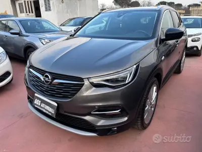 Usata Opel Grandland X Ultimate 181 CV (133 kW) 2020 Grigio SUV