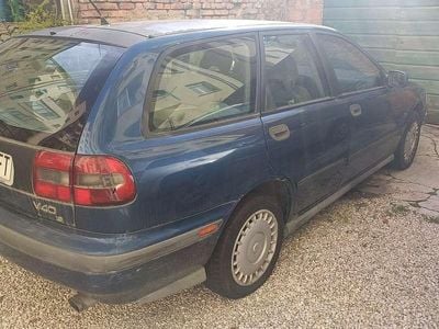 Usata Volvo V40 105 CV (77 kW) 1998 Station wagon