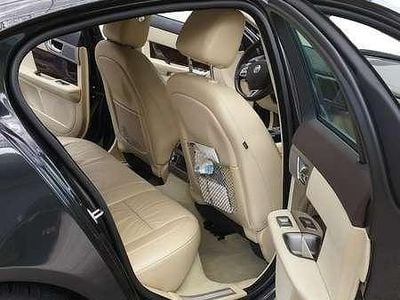 Usata Jaguar XF Premium Luxury 241 CV (177 kW) 2011 Nero Berlina