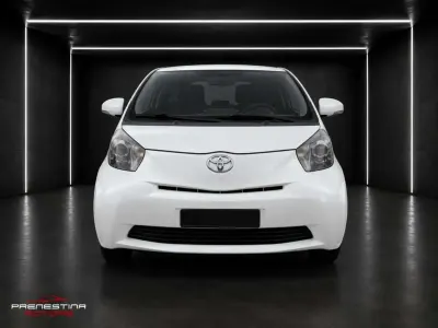 Usata Toyota iQ 68 CV (50 kW) 2009 Bianco Utilitaria