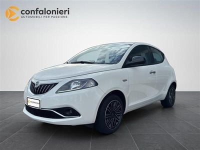 Usata Lancia Ypsilon Silver 70 CV (51 kW) 2023 Bianco Utilitaria