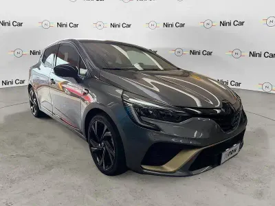 Usata Renault Clio V Engineered 145 CV (106 kW) 2023 Grigio Utilitaria