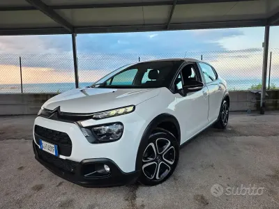 Usata Citroën C3 Shine 102 CV (75 kW) 2022 Bianco Utilitaria