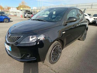Usata Lancia Ypsilon Silver 69 CV (50 kW) 2023 Nero Utilitaria
