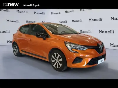 Usata Renault Clio V Equilibre 145 CV (106 kW) 2023 Arancione Berlina