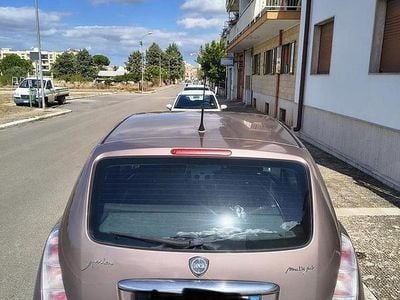 Usata Lancia Ypsilon 75 CV (55 kW) 2011 Utilitaria
