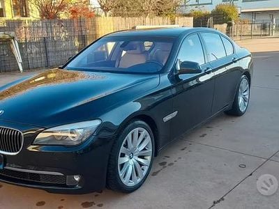 Usata BMW 730 258 CV (189 kW) 2012 Nero Berlina