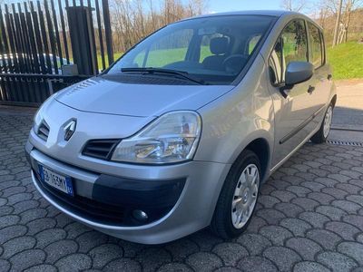 Usata Renault Modus Dynamique 74 CV (54 kW) 2010 Argento Monovolume