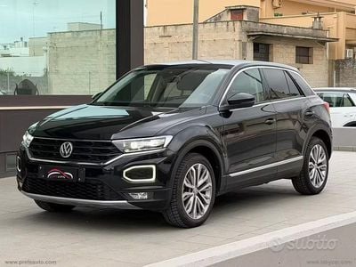 Usata VW T-Roc Style 150 CV (110 kW) 2018 Nero SUV