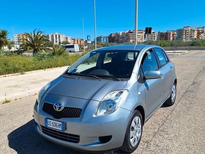 usata Toyota Yaris 1.0 5 porte Sol NEOPATENTATI