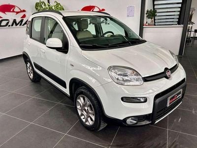 Usata Fiat Panda 4x4 S 95 CV (69 kW) 2015 Bianco Utilitaria