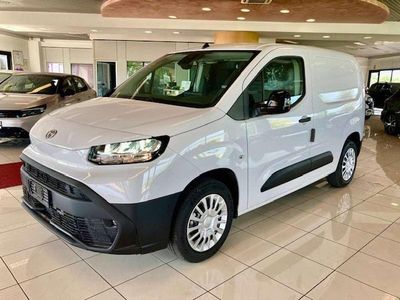 Bianco Nuova 2025 Toyota Proace City City Monovolume | 18.800 € (Buon prezzo)
