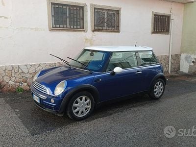 Begagnad Mini Cooper 116 HK (85 kW) 2002 Halvkombi