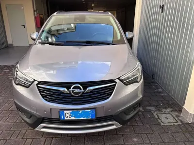 Usata Opel Crossland X Innovation 110 CV (80 kW) 2020 Grigio SUV