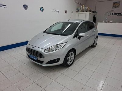 Usata Ford Fiesta Titanium 75 CV (55 kW) 2014 Argento Utilitaria