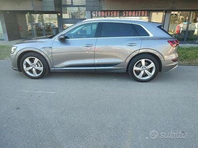 Usata Audi e-tron Comfort 230 kW (313 CV) 2019 Grigio SUV