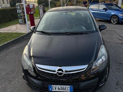 Usata Opel Corsa 86 CV (63 kW) 2014 Utilitaria