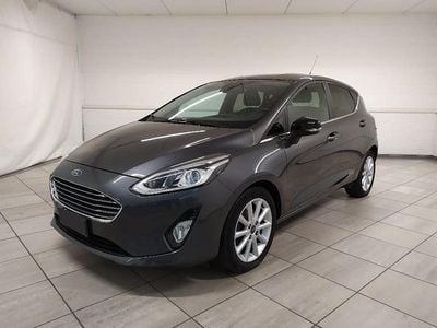 Usata Ford Fiesta Titanium 86 CV (63 kW) 2017 Grigio Utilitaria