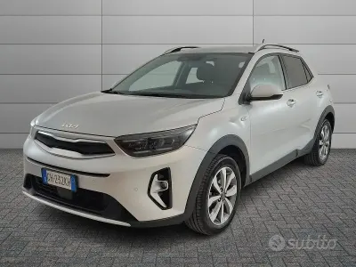 Occasion Kia Stonic Style 84 ch (61 kW) 2022 Gris SUV