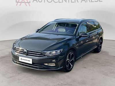 Usata VW Passat Executive 200 CV (147 kW) 2020 Grigio Station wagon