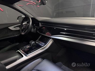Usata Audi Q8 S-Line 231 CV (169 kW) 2021 Grigio SUV