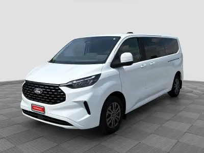 Usata Ford Tourneo Custom 170 CV (125 kW) 2025 Bianco frozen Furgone