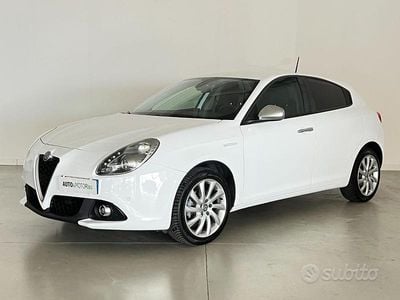 Usata Alfa Romeo Giulietta Super 120 CV (88 kW) 2018 Bianco Utilitaria