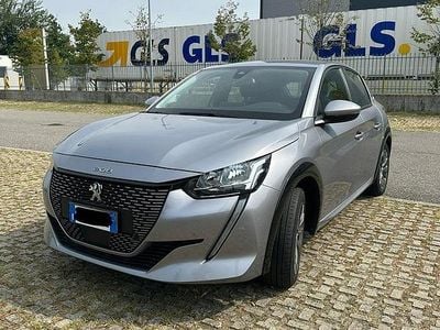 Usata Peugeot e-208 100 kW (136 CV) 2020 Utilitaria