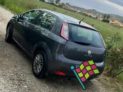 Usata Fiat Punto 75 CV (55 kW) 2012 Grigio Utilitaria