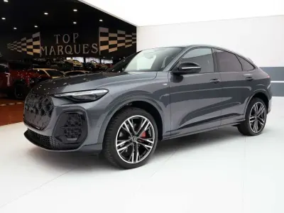 Nuova Audi Q5 S-Line 204 CV (150 kW) 2026 Grigio daytona SUV