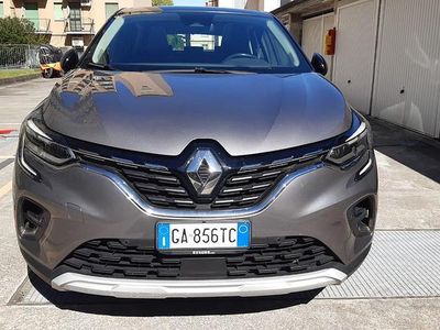 Usata Renault Captur 100 CV (73 kW) 2020 Grigio SUV